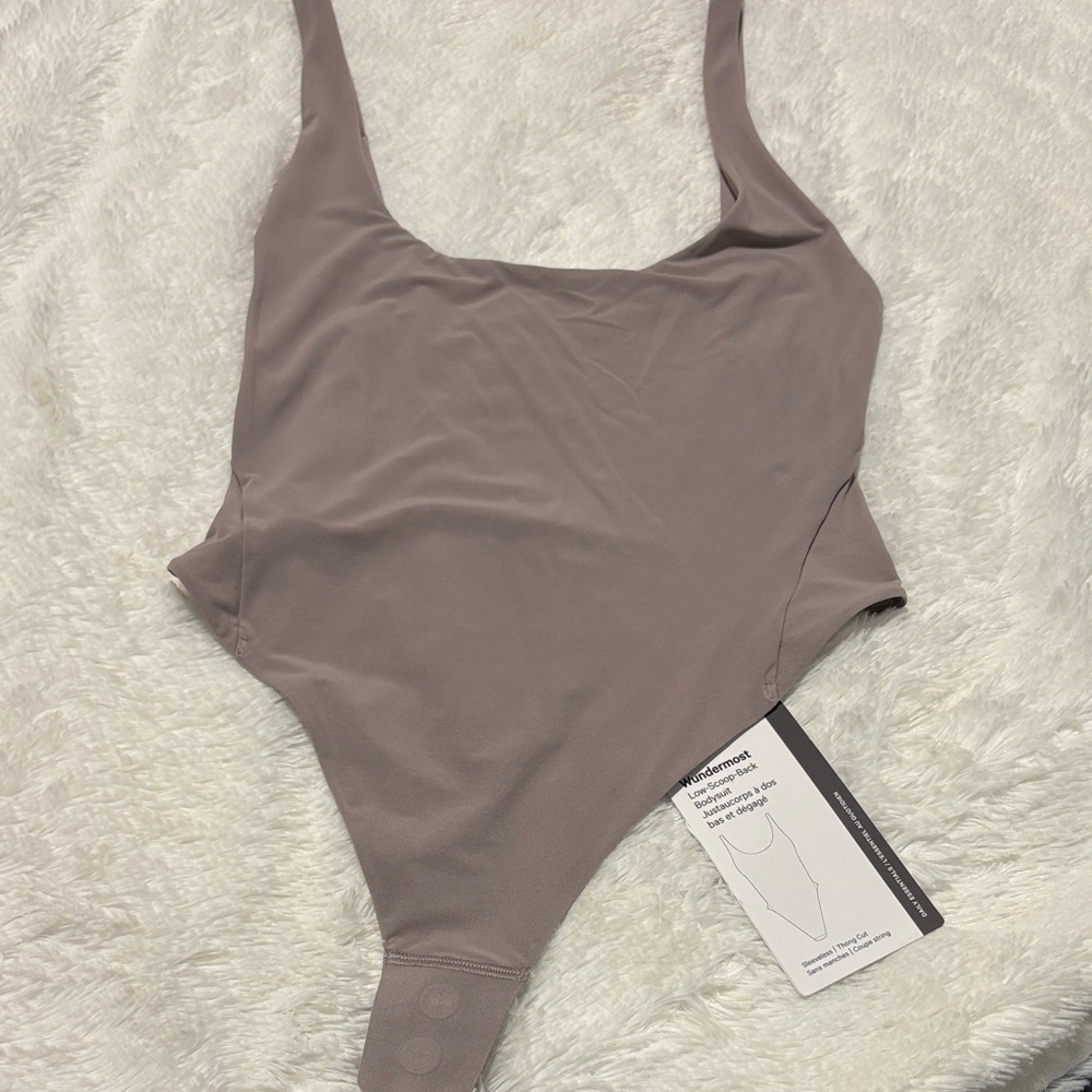 41. Lululemon Athletica Mauve Bodysuit - Picture 2 of 2